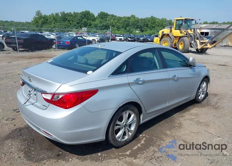 2011 Hyundai Sonata Limited z USA, uszkodzony, nr VIN 5NPEC4AC7BH290272